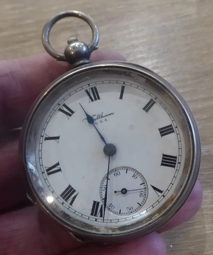 ANTIQUE SILVER WALTHAM GENTS POCKET WATCH WORKING WITH KEY