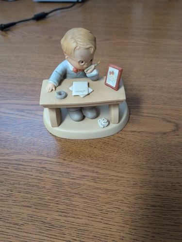 Enesco Memories of Yesterday - " I'm Hopin' You're missing me Too!" 525499 Boxed