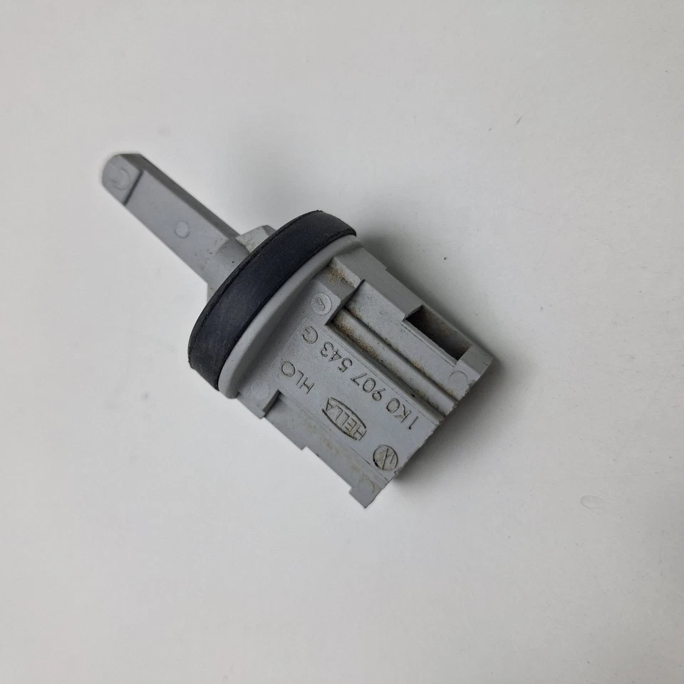 Sensor de temperatura del aire Volkswagen Golf 2002-2010 1K0907543G Foto 4 de 4