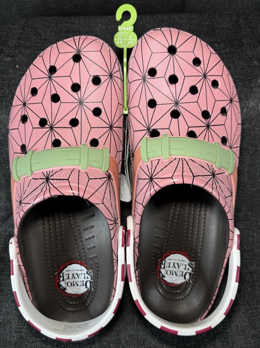 国内配送 CROCS DEMON SLAYER NEZUKO CLOG MULTI Crocs x Demon Slayer Nezuko Classic Clog Size 14 Men's - w