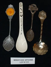 VINTAGE Miniature Spoons New Orleans Luisiana Set of 4 Lot#111