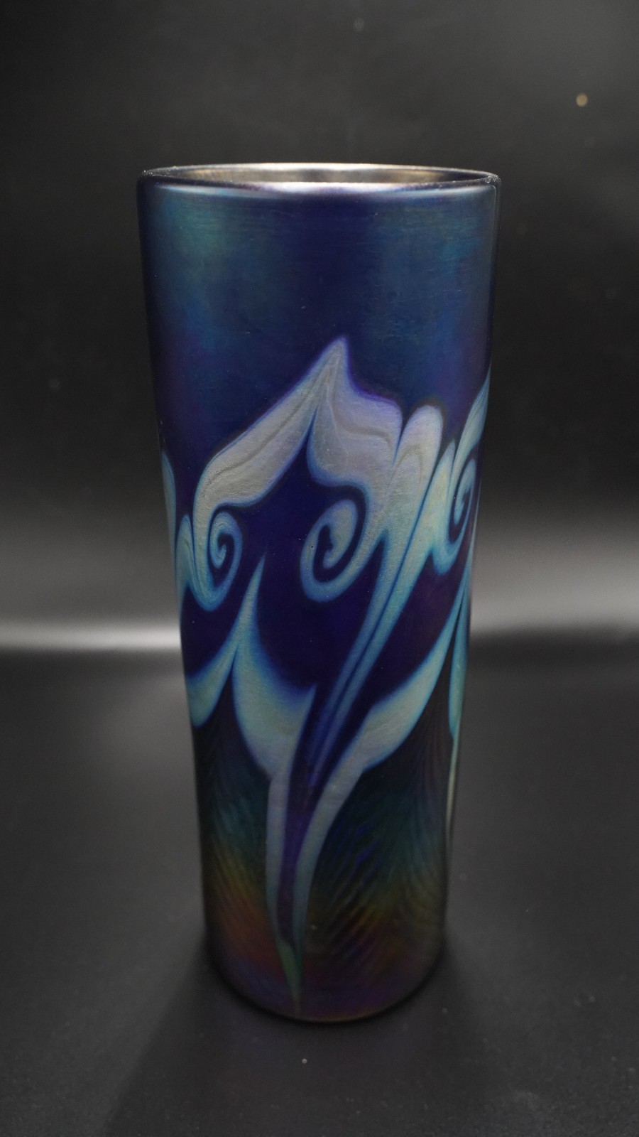 Rare Lundberg Studios Iridescent Art Glass Vase 2000 – 10” Signed Hand-Blown