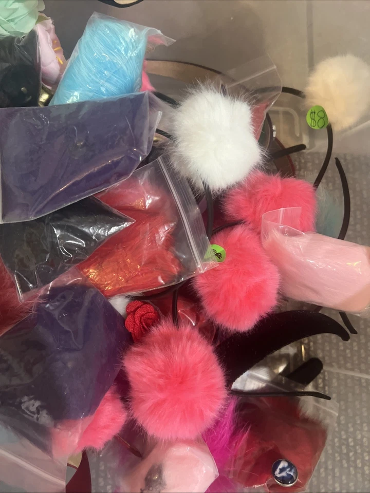 Headband Mink Pom Pom And Wristband Lot - Image 2 of 4
