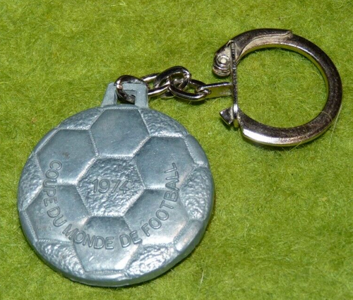 Porte-clés Football En Métal Argenté - Cadeau Pour Fan De Foot, Enfants Et Adultes, Décoration De Trousseau
