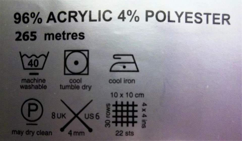 Woolyhippo Dazzle DK Glitter Sparkle Yarn Acrylic Poly Double Knit 100g Wool - Image 3 of 4