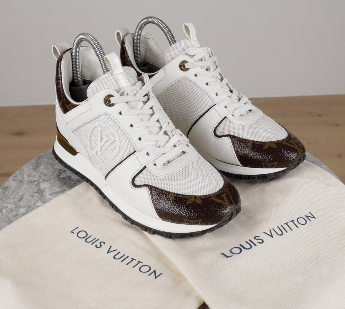 Women's Louis Vuitton Run Away White Leather Brown Monogram