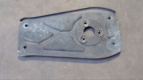 Halterung Halter Träger Scheibenwischermotor Citroen Berlingo 1.8i Bj 2000