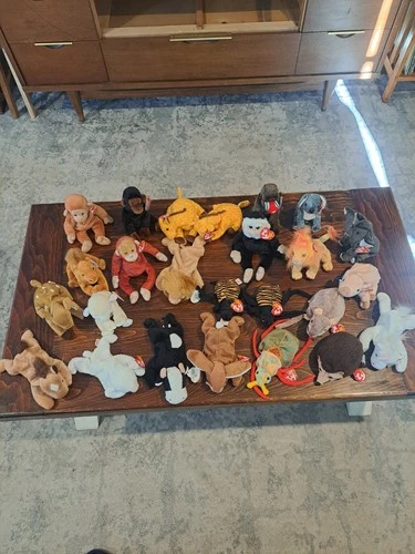 LOT OF 25 Ty Beanie Babies Vintage 90s-2000s Jungle Critters with Tags And More