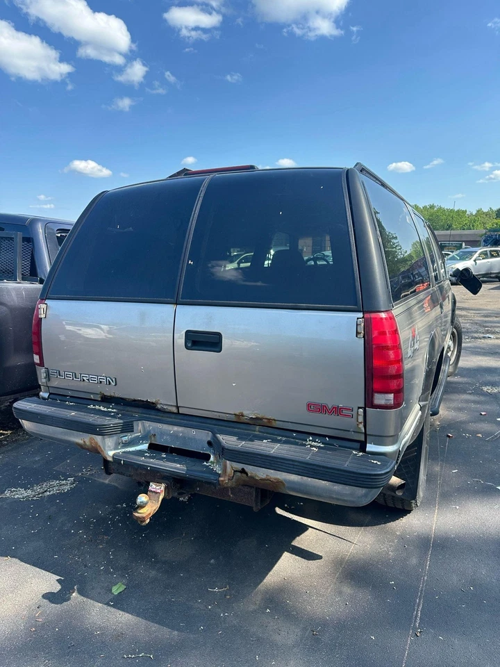 97 98 99 SUBURBAN 2500 Transmission Assy. - Image 3 of 4