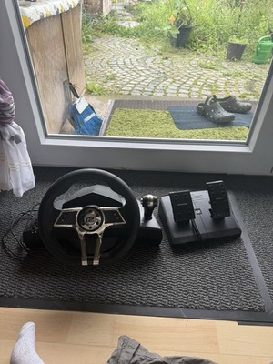 Logitech Farming Simulator Komplettset mit Lenkrad, Pedalen