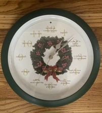 Christmas Carol Wall Clock - Musical - Wreath - 12 Carols - 13" Diameter  EUC