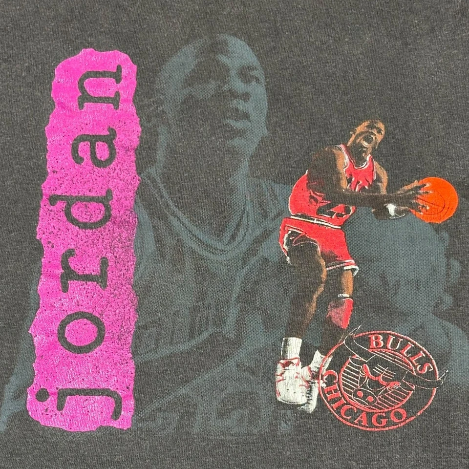 Vintage 90s Salem Michael Jordan Chicago Bulls Graphic Tee Shirt RARE NBA Sz S - Image 2 of 4