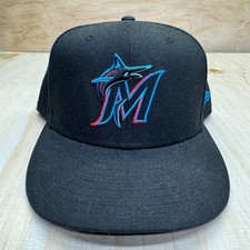 USED DEFECT sz 8 New Era Miami Marlins 59Fifty Fitted Cap Black