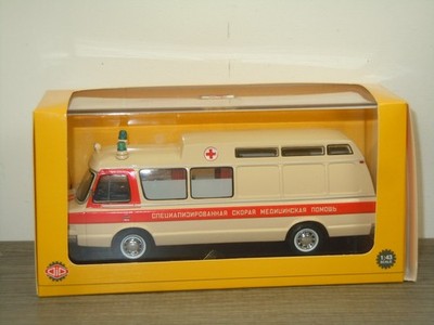 Zill 118KA Ambulance - Dip Models 1:43 - in Box *71920