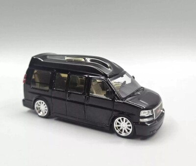 TG GOC 1:64 Black GMC Savana Cutaway Van MPV RV Model Diecast