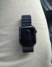 Apple A1978 Seria 4 Aluminum Case 16 GB Smart Watch - Gray