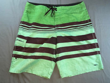 O'Neill Lightweight Cargo Board Shorts. Green Stripe, Men's Size 36. GUC 