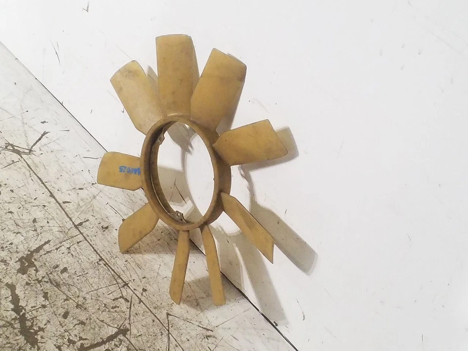 Hoja del ventilador del motor de refrigeración | Se adapta a Mercedes Benz 300E 300SE 1986-1993 Foto 3 de 4