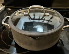 calphalon 5 qt dutch oven #8785 With Lid