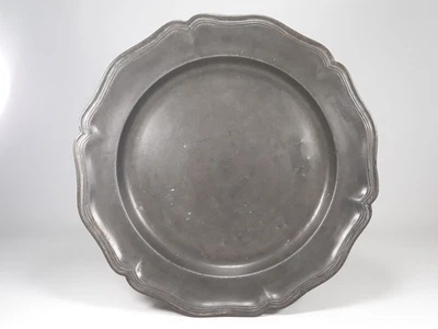 Assiette fin XVIIIème étain poinçon AIC à identifier (Musé d'Hazebrouk) - Photo 1/4