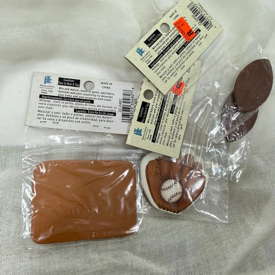 Lote de 4 adornos artesanales Provo coleccionables sin preocupaciones deportes etc. Foto 3 de 3