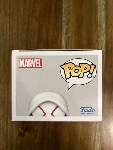 Dove Cameron ‘Spider-Gwen’ Marvel Autographed Signed Funko Pop ACOA - Picture 7 of 8