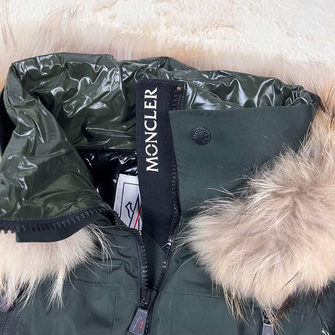 "Extremely Good Condition" MONCLER Moncler Down Jacket Hood Removable S image 9