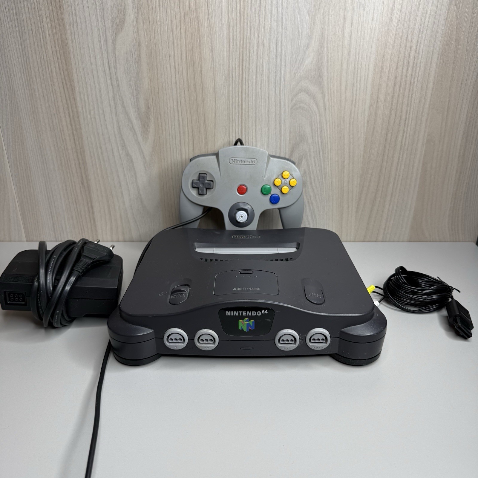 Console Nintendo 64 N64 Completo con Controller Originale + Cavi e Prolunga
