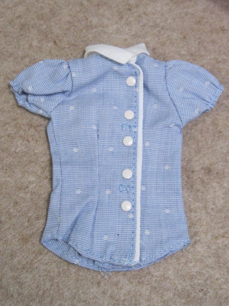 2004 FASHION FEVER pak SEPARATE BARBIE DOLL CLOTHES BLUE BUTTON BLOUSE TOP
