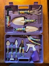 NEW: Gardening Tools Set in Case,  10 Pieces with GLOVES