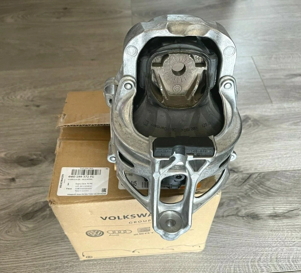 NEW - 2019 2020 AUDI S4 S5 SQ5 ENGINE RIGHT MOTOR MOUNT 4M0199372FG GENUINE OEM - Image 4 of 4