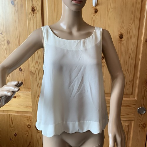 Blusa Top Y2k Doble Cero Crema Dobladillo Festoneado Botón Trasero Talla M Coqueta Niña - Imagen 4 de 15