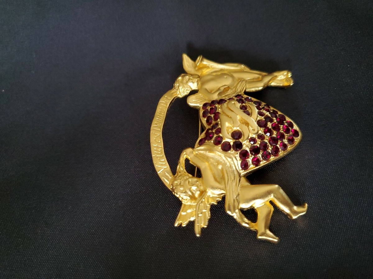 アクセサリー Karl Lagerfeld vintage accessory brooch Karl Lagerfeld Vintage Gold-Tone Banner Baroque Pearl Drop