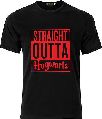 STRAIGHT OUTTA HOGWARTS LUSTIGES HUMOR WEIHNACHTSGESCHENK BAUMWOLLE T-SHIRT