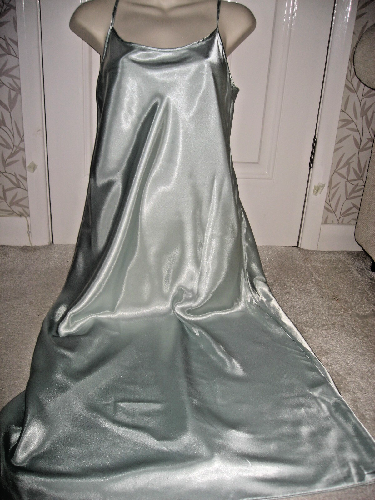 Picture 1 of 9