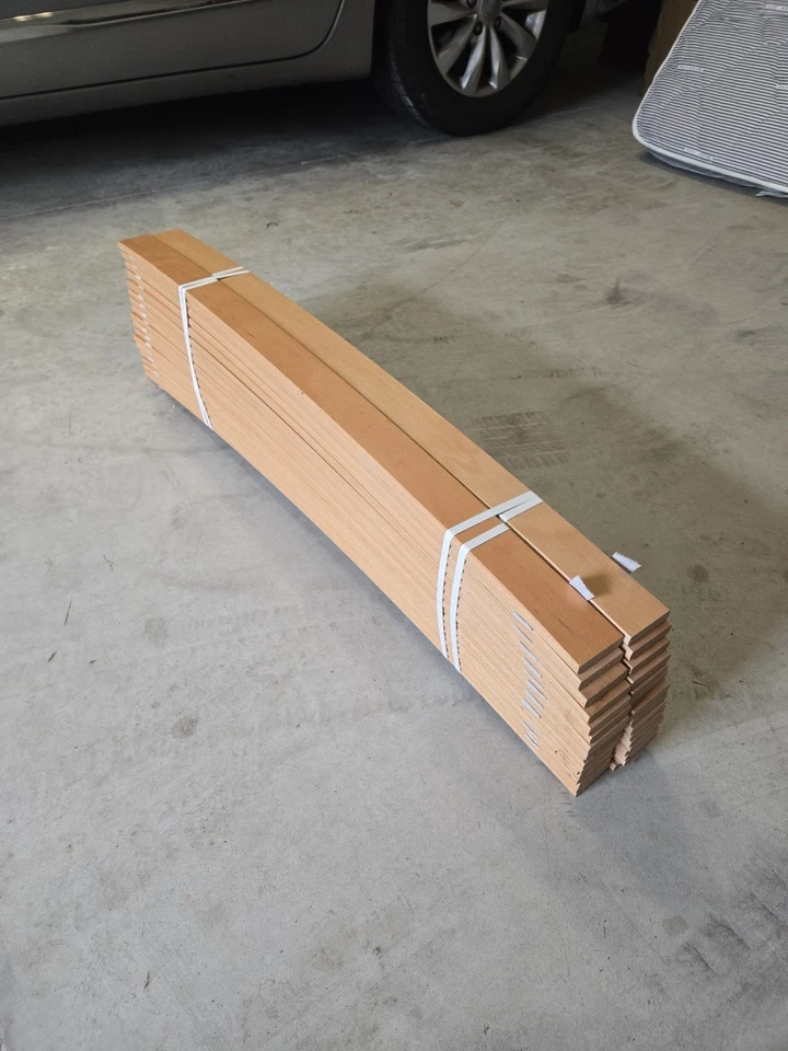 Listones de cama marco dividido tamaño queen estrechamente espaciados 2 pulgadas plataforma de madera hueca Foto 2 de 3