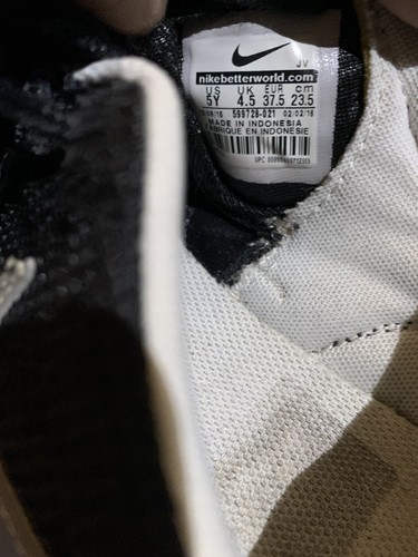 Nike Roshe Run Trainers Shoes Black White Size UK4.5 kids youth girls 599728-021 - Picture 8 of 9