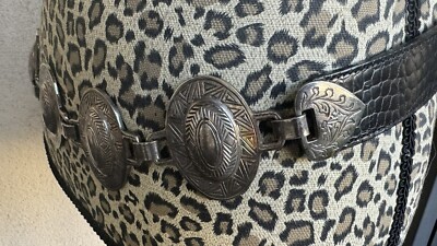 Streets Ahead Black Leather Silver Tone Pewter Concho  display picture 2