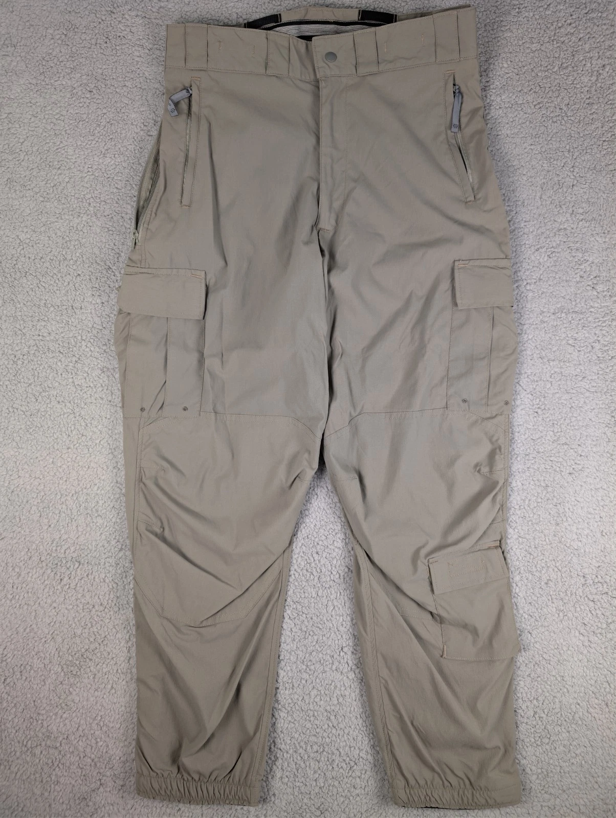 Beyond L5 Glacier Softshell Pants -Men's Medium Regular 34 x 30 in Alpha - Flaw
Opens in a new windo