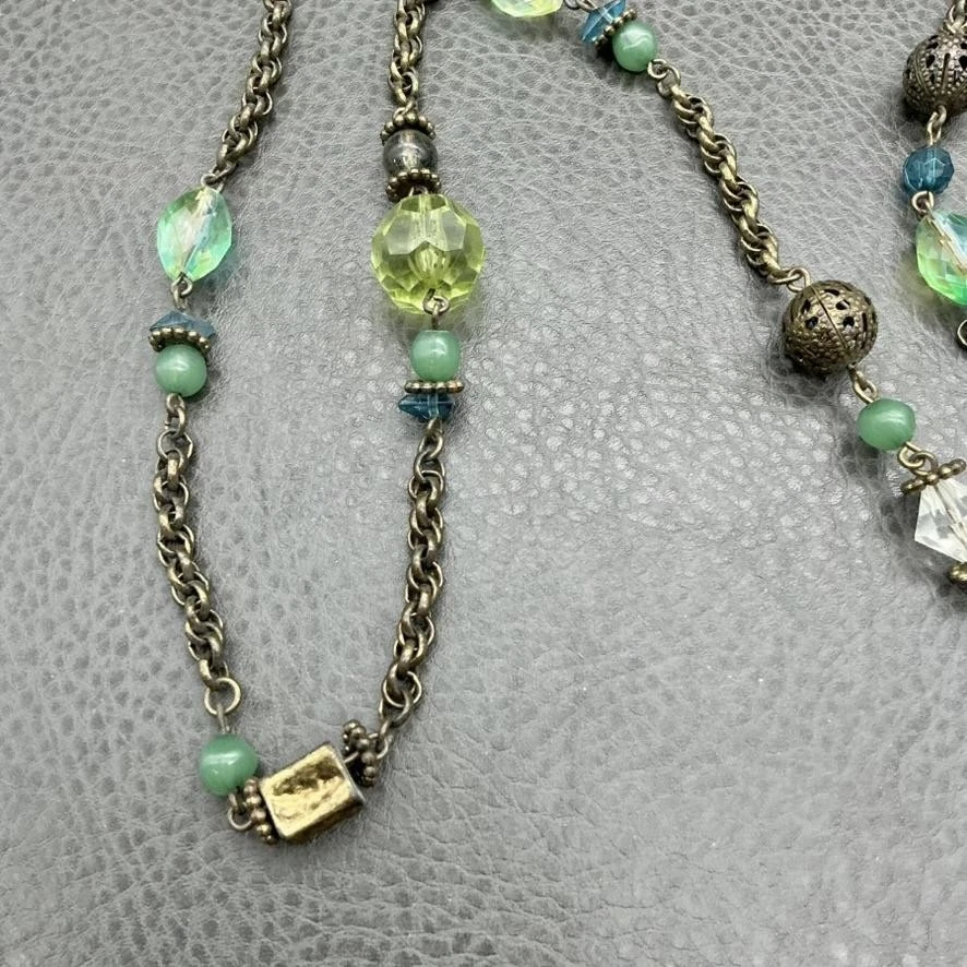 Collar Lia Sophia Cuentas Largas Vidrio Facetado Antiguo Latón Tono Langosta Cierre Foto 4 de 4