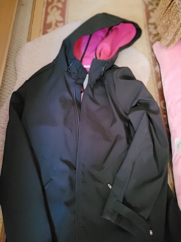Schöne neue Softshelljacke für Damen, Größe 44 von Active Collection