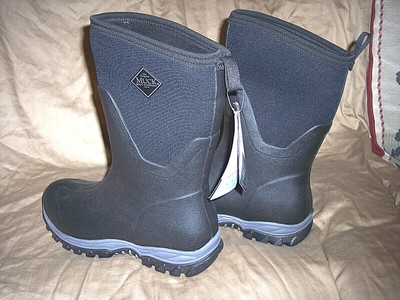 cold weather muck boots