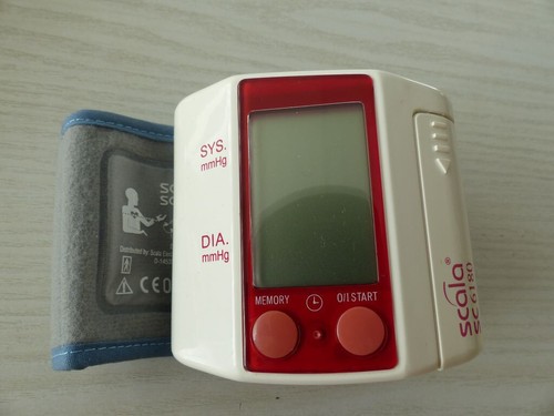 Hand Blutdruckmessgerät SC6180 von Scala