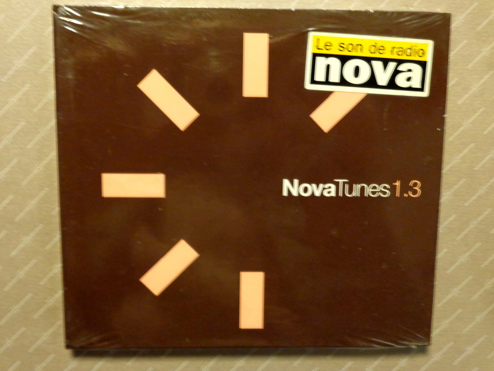 NOVA TUNES 1.3  -  CD 2006  DIGIPACK  NUOVO E SIGILLATO
