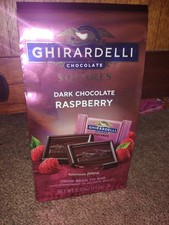Ghirardelli Chocolate Squares Ciemna czekolada Malina 5,32 uncji 7/31/26