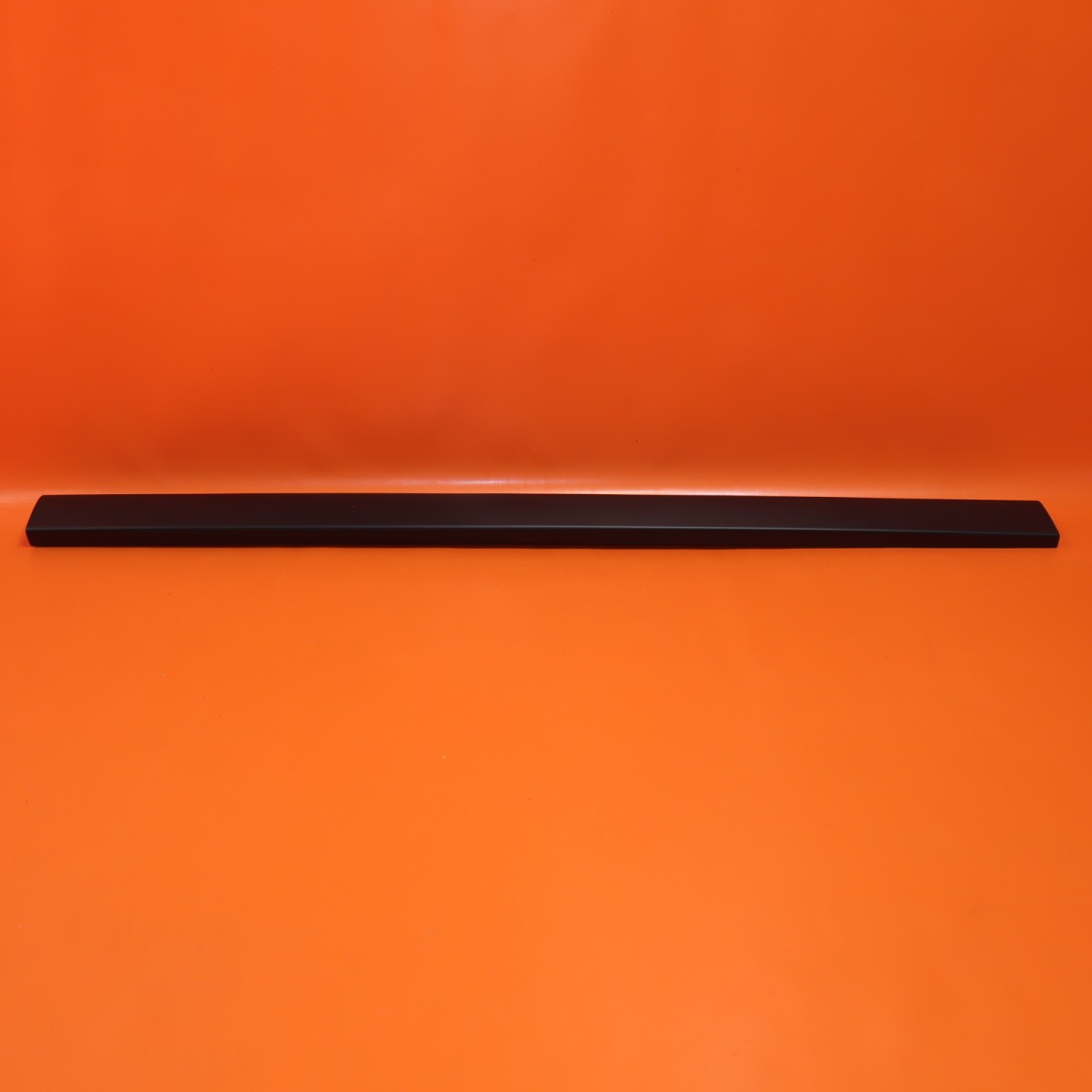 ROLLS ROYCE CULLINAN DOOR MOLDING LEFT FRONT 2021 2022 2023 51137448585