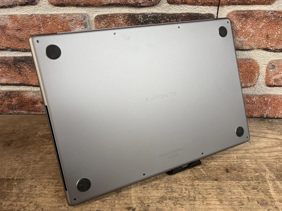 Apple MacBook Pro 16" M2 Max · 32GB · 2TB, photo 4 of 5