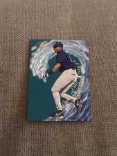1997 Flair Showcase Wave of the Future #11 David Ortiz RC Rookie Card HOF. rookie card picture