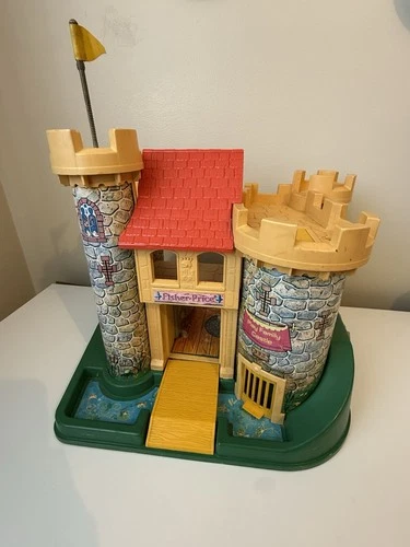 Vintage 1974 Fisher Price Little People Play Family Castle