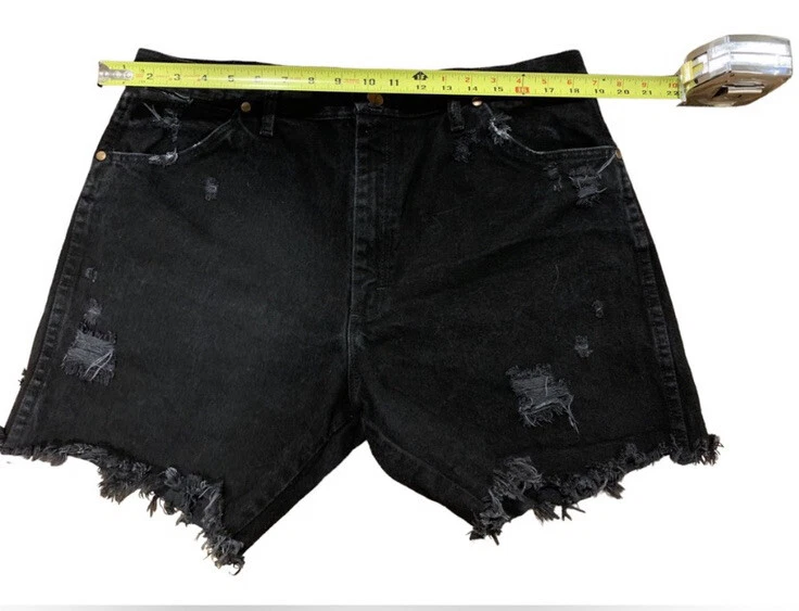 Pantalones Cortos Unisex Vintage Wrangler High Rise Reelaborados Corte, Talla 38 Foto 4 de 4